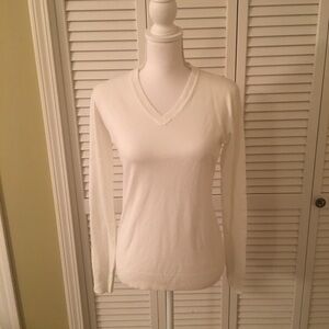 Urban Coco White Fitted V-neck Sweater